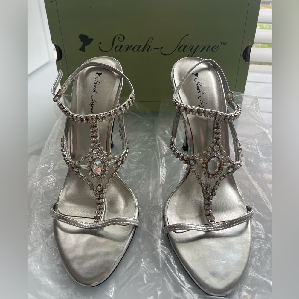 Vintage Sarah Jayne Silver Rhinestone Heels